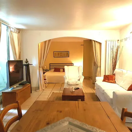 Apartment Maryluna *